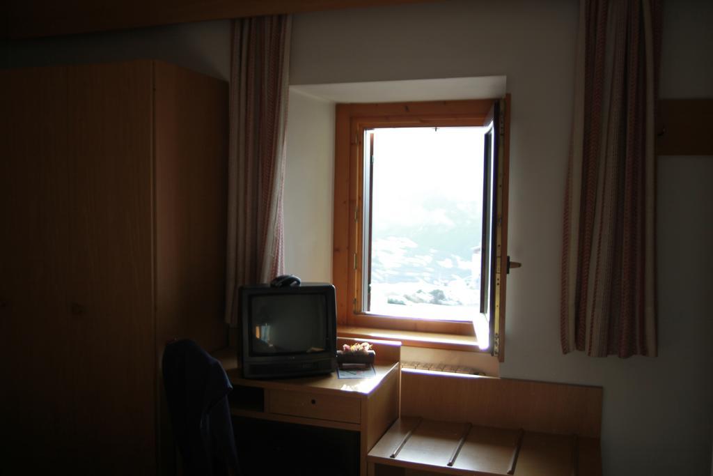 Hotel Genziana Пассо-Стельвио Экстерьер фото